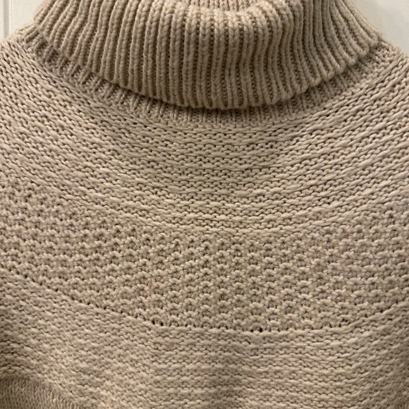 J.Jill Townscape Turtleneck Sequined Sweater M - Picture 3 of 7